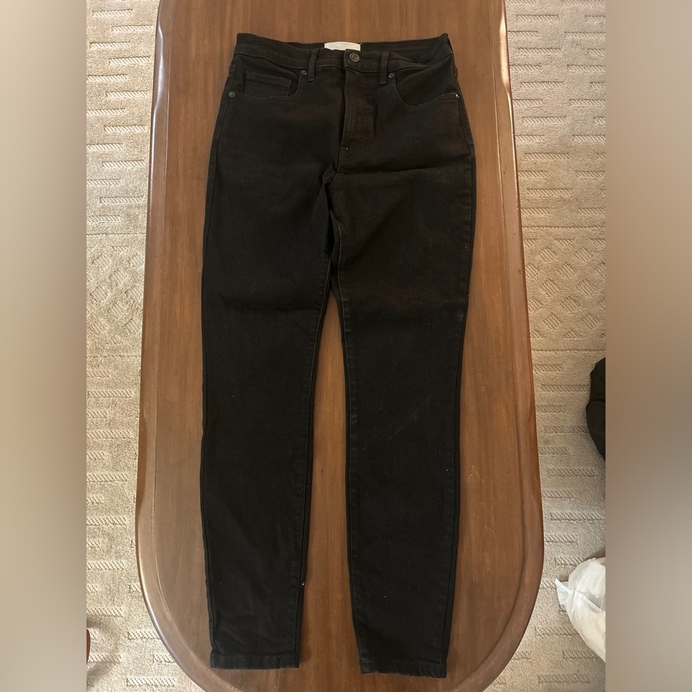 Like new Everlane Black High rise jeans size 29 regular